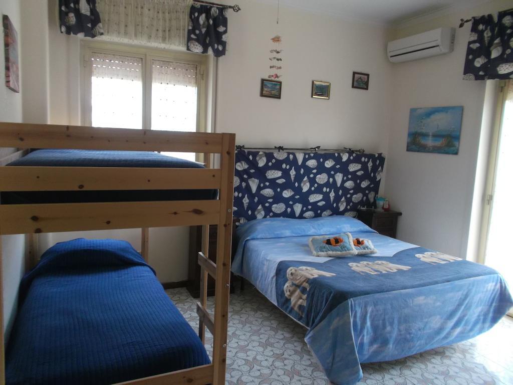 Bed and Breakfast A Casa Di Marco Katania Pokój zdjęcie