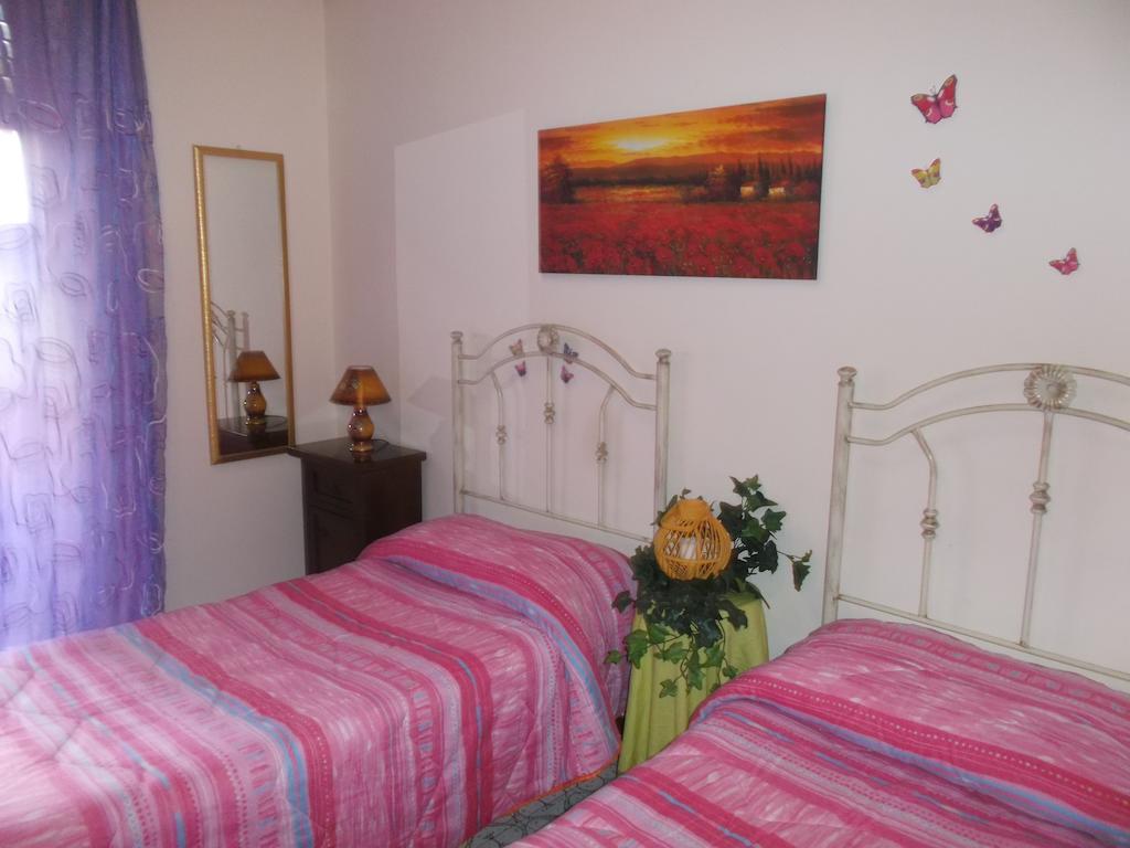 Bed and Breakfast A Casa Di Marco Katania Pokój zdjęcie